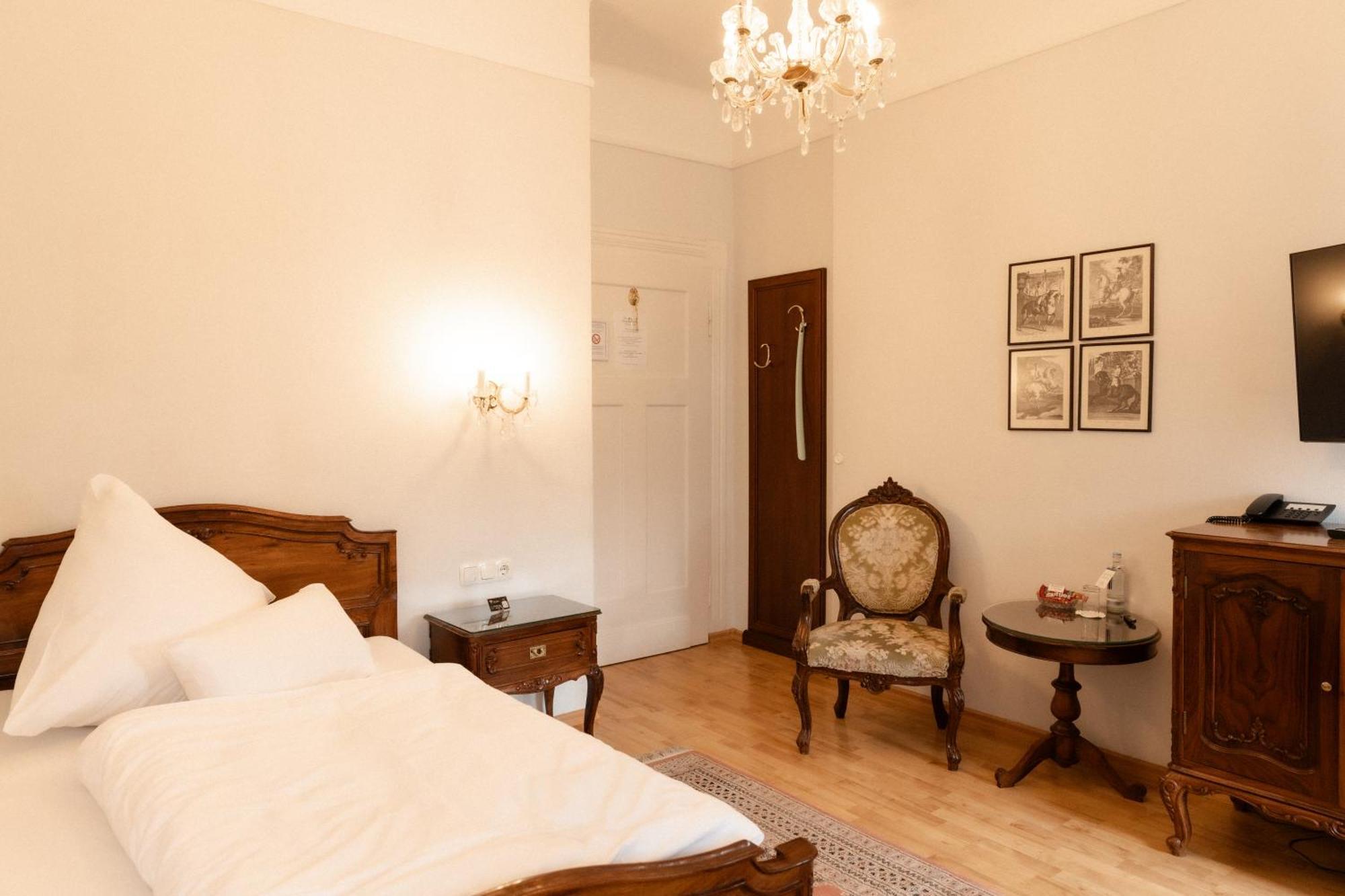 Hotel Weisses Haus Bad Kissingen Exterior foto